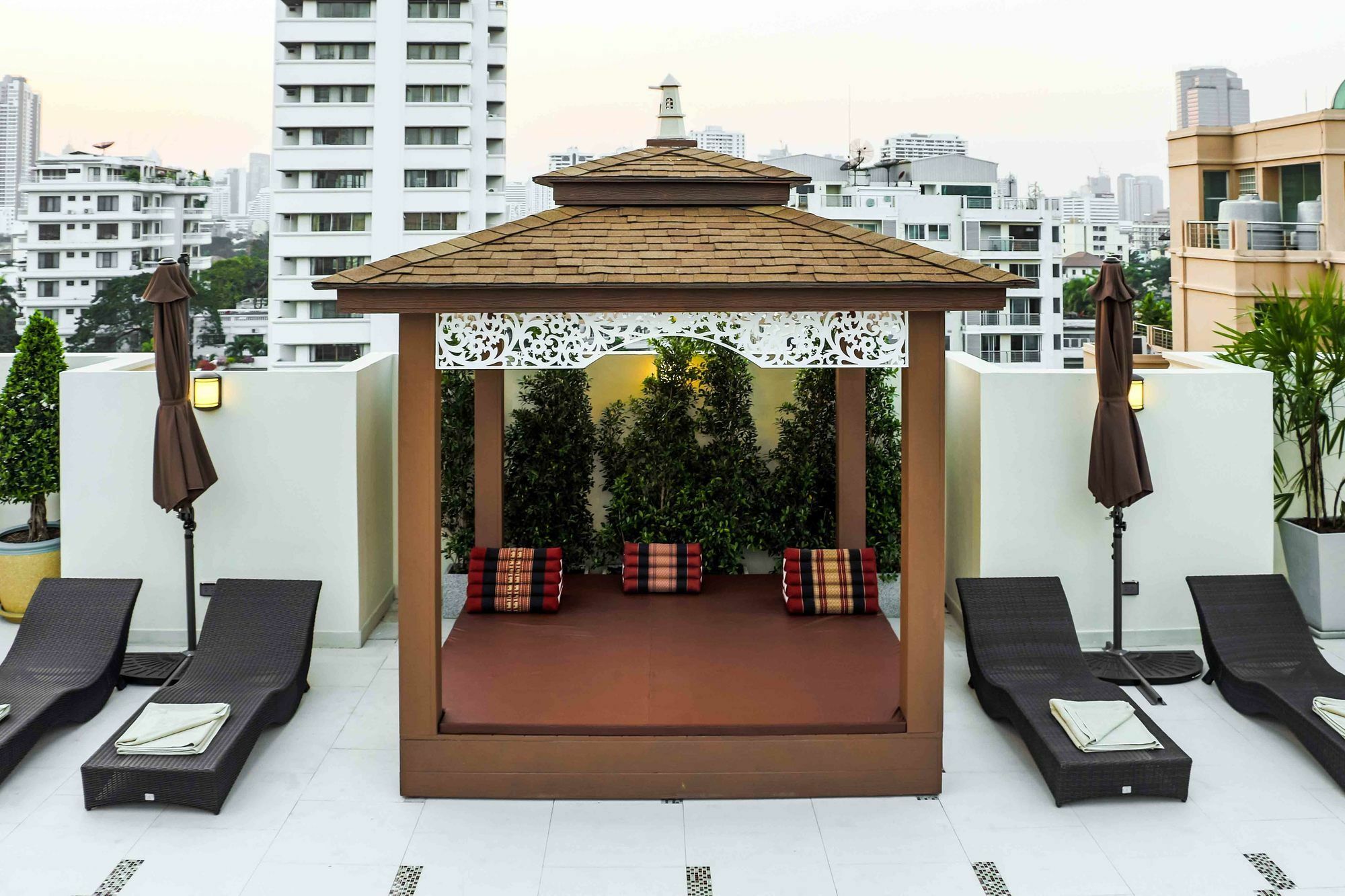 Aspira Hana Executive Apartment Thonglor Bangkok Dış mekan fotoğraf